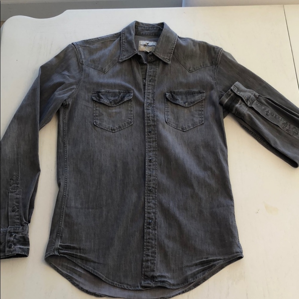 AE gray denim shirt with snaps XS
